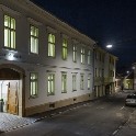 thumbs_adele-hotel-bejarat-ejszaka.jpg